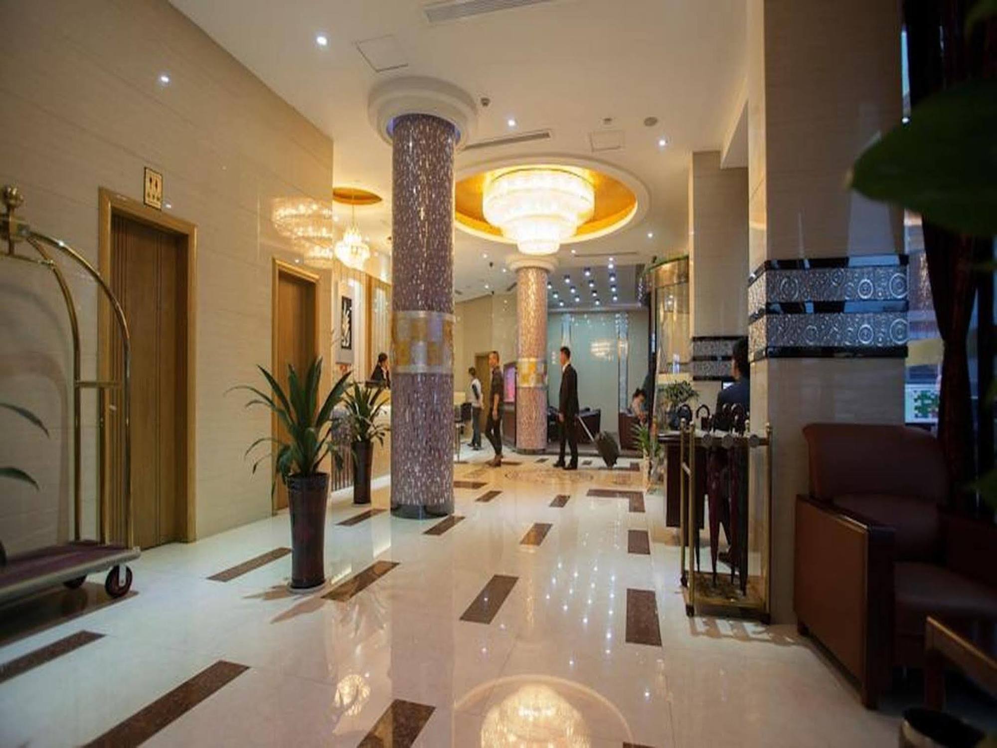 Yiwu Luckbear Hotel Dış mekan fotoğraf