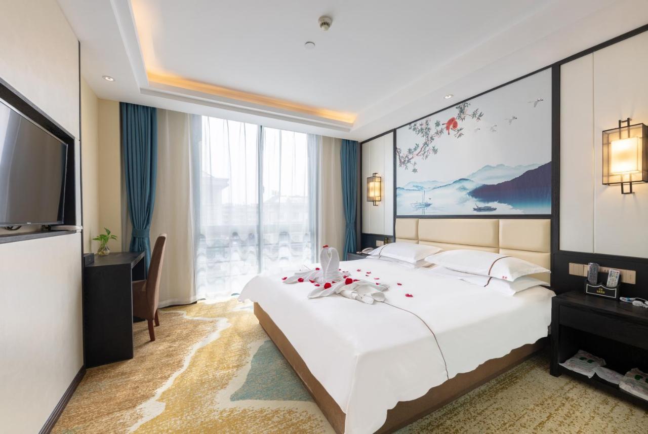 Yiwu Luckbear Hotel Dış mekan fotoğraf